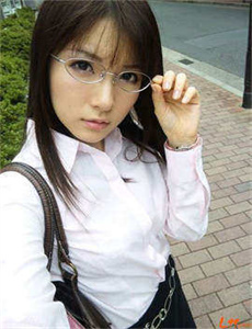 《708090av》