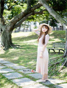 《亚洲 欧美 制服 校园 动漫》